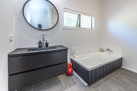 Photo of property in 1 Shakespeare Road, Bastia Hill, Whanganui, 4500