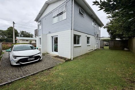 Photo of property in 2/38 Tramway Road, Beach Haven, Auckland, 0626