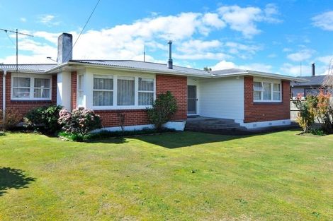 Photo of property in 5 Hillcrest Avenue, Hillcrest, Rotorua, 3015