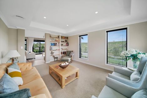 Photo of property in 10 Te Rata Boulevard, Karaka, 2124