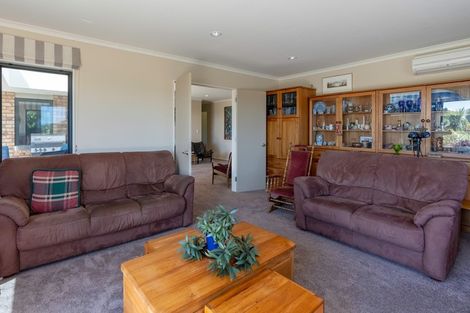 Photo of property in 159 Emma Drive, Manakau, Levin, 5573