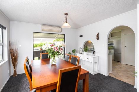 Photo of property in 30 Durham Avenue, Tamatea, Napier, 4112
