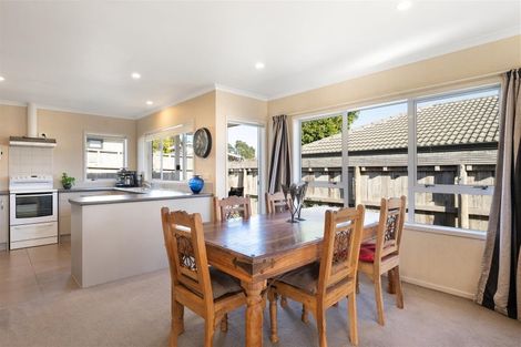 Photo of property in 30a Fairview Place, Te Puke, 3119