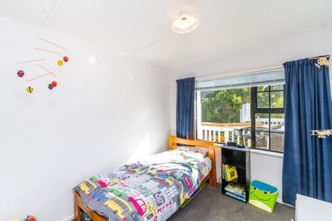 Photo of property in 13 Pennant Grove, Titahi Bay, Porirua, 5022