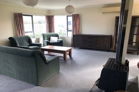 Photo of property in 123 Broadway, Carterton, 5713