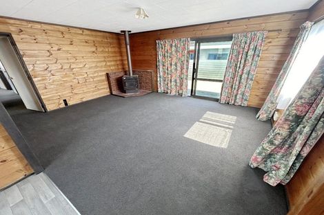 Photo of property in 22 Raupo Street, Castlecliff, Whanganui, 4501