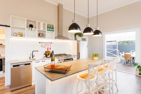 Photo of property in 10 Stewart Street, Marton, 4710