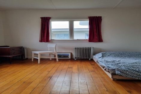 Photo of property in 33 Pacific Road, North New Brighton, Christchurch, 8083