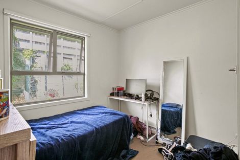 Photo of property in 444a Devon Street East, Strandon, New Plymouth, 4312