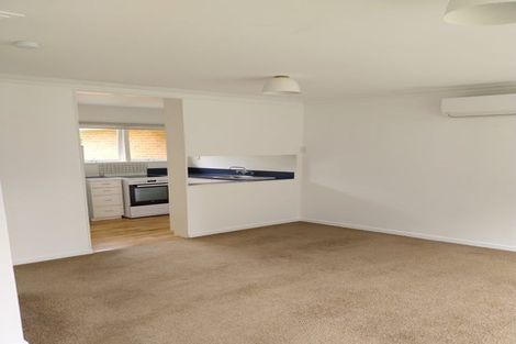 Photo of property in 2/16 Dorchester Street, Meadowbank, Auckland, 1072