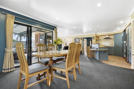 Photo of property in 29 Cairns Crescent, Rototuna, Hamilton, 3210