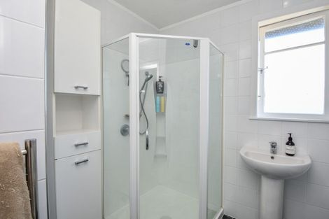 Photo of property in 10 Fairbrother Street, Carterton, 5713