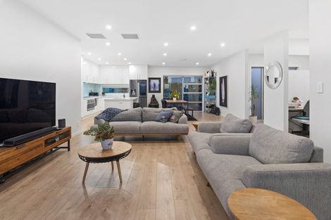 Photo of property in 60 Wainui Road, Silverdale, 0932