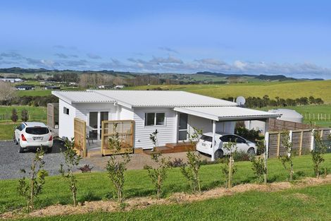 Photo of property in 64 Brown Road, Hakaru, Kaiwaka, 0573