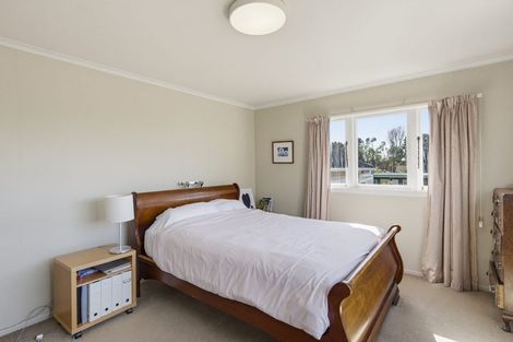 Photo of property in 9 Kirkway, Raumati Beach, Paraparaumu, 5032
