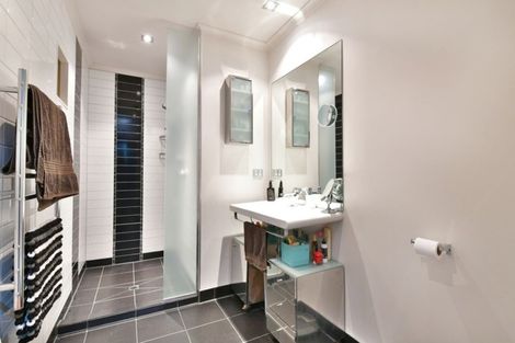 Photo of property in 2/126 Whangaparaoa Road, Red Beach, 0932