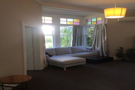 Photo of property in 17 Portland Crescent, Thorndon, Wellington, 6011