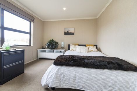 Photo of property in 6 Brooklyn Heights Drive, Kelvin Grove, Palmerston North, 4414