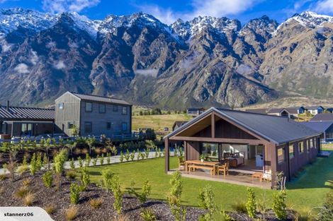 Photo of property in 39 Jacks Point Rise, Jacks Point, Queenstown, 9371