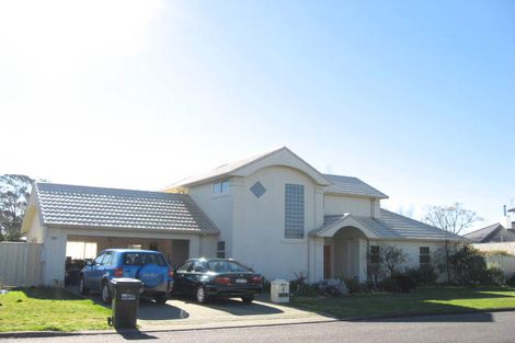 Photo of property in 4 Emerald Hill, Havelock North, 4130