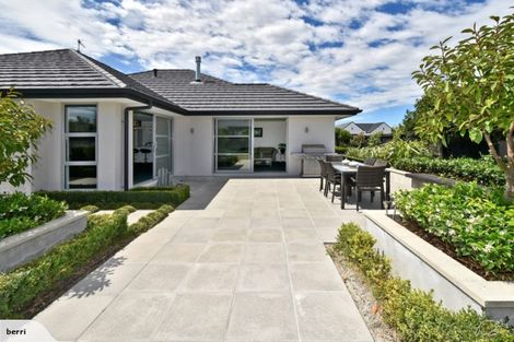 Photo of property in 5 Gosling Crescent, Halswell, Christchurch, 8025