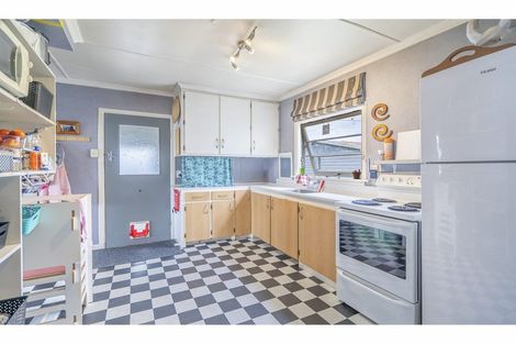 Photo of property in 33 Price Street, Grasmere, Invercargill, 9810