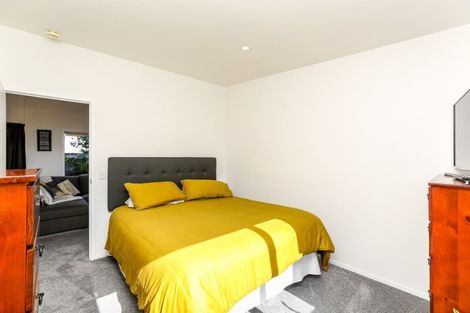 Photo of property in 20/1 Paritutu Road, Spotswood, New Plymouth, 4310