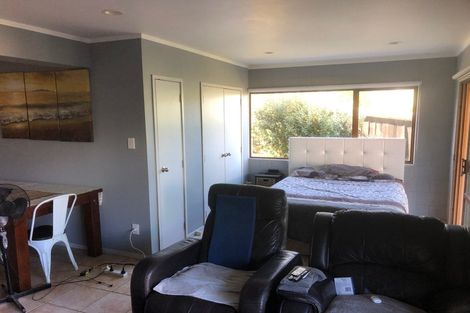 Photo of property in 1/63a Waller Avenue, Bucklands Beach, Auckland, 2012