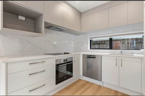 Photo of property in 5/3 Pinefield Road, Whenuapai, Auckland, 0618