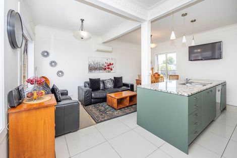 Photo of property in 73 Cook Street, Hamilton East, Hamilton, 3216