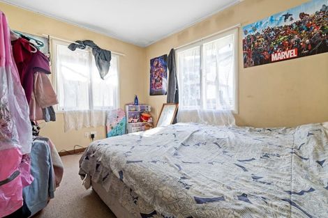 Photo of property in 129 Russell Road, Manurewa, Auckland, 2102