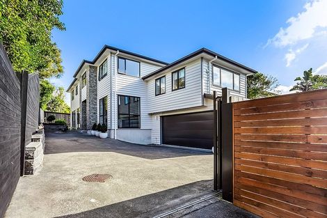 Photo of property in 34a Lyons Avenue, Murrays Bay, Auckland, 0630
