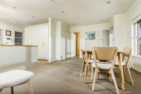 Photo of property in 2/8 Craig Road, Milford, Auckland, 0620