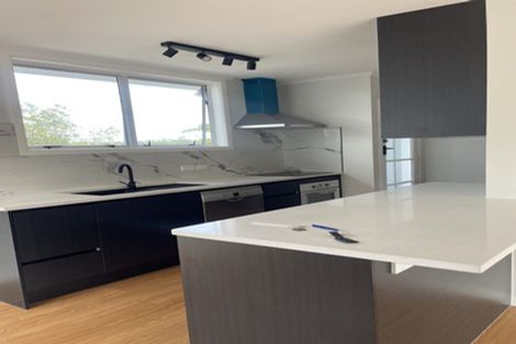 Photo of property in 1/22 Edgeworth Road, Glenfield, Auckland, 0629