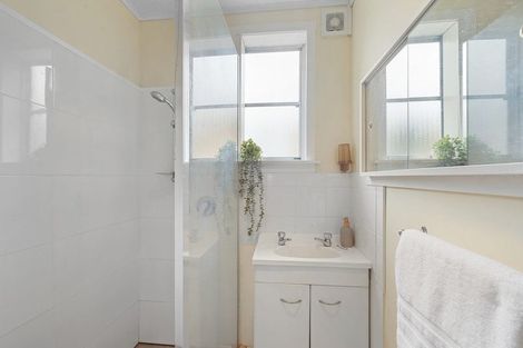 Photo of property in 410b Devon Street East, Strandon, New Plymouth, 4312