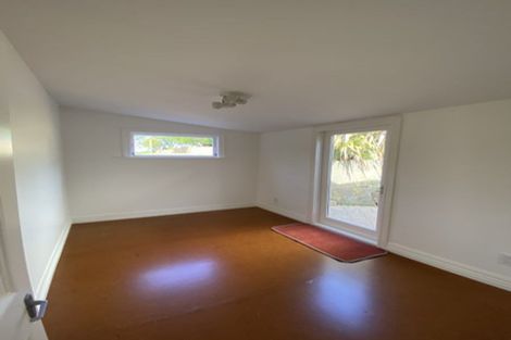 Photo of property in 9 Connaught Terrace, Brooklyn, Wellington, 6021