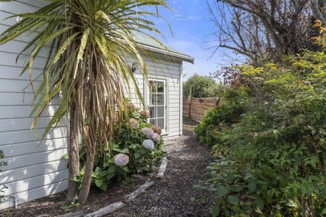 Photo of property in 69 Waimea Road, Waikanae Beach, Waikanae, 5036