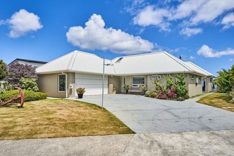 Photo of property in 27 Mo Street, Camborne, Porirua, 5026