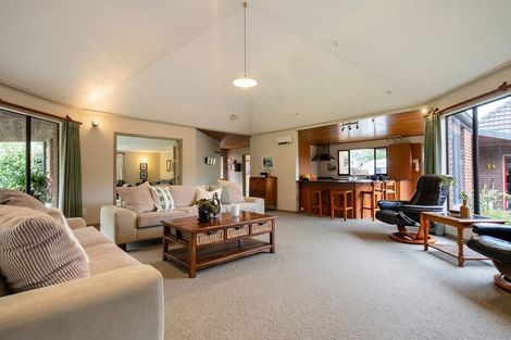 Photo of property in 119 Paekakariki Hill Road, Pauatahanui, Porirua, 5381