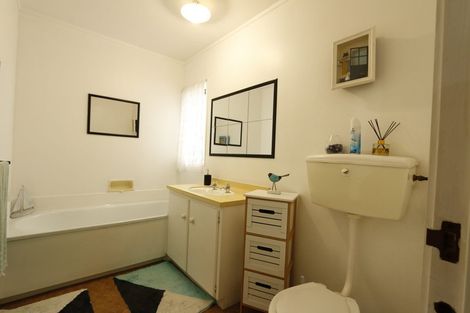 Photo of property in 1/78 Highland Park Drive, Highland Park, Auckland, 2010