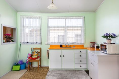 Photo of property in 1 Blake Street, Waitara, 4320