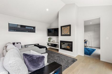 Photo of property in 8 The Heights Avenue, Wanaka, 9305