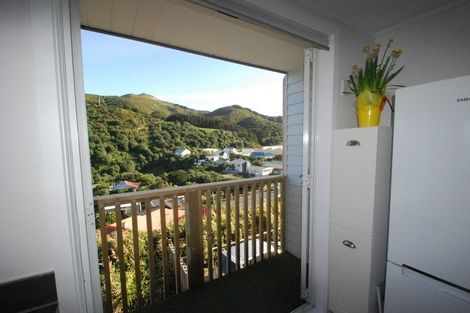 Photo of property in 4/6 Robertson Street, Owhiro Bay, Wellington, 6023