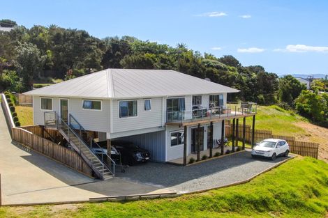 Photo of property in 26 Cable Bay Block Road, Cable Bay, 0420