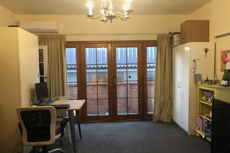 Photo of property in 10 Rimu Road, Kelburn, Wellington, 6012