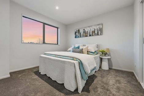 Photo of property in 72b Sycamore Drive, Sunnynook, Auckland, 0620