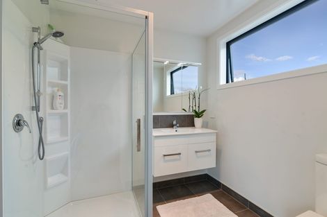 Photo of property in 10 Lorne Street, Lake Hayes, Queenstown, 9304