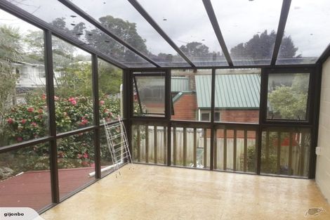 Photo of property in 57 Cron Avenue, Te Atatu South, Auckland, 0610