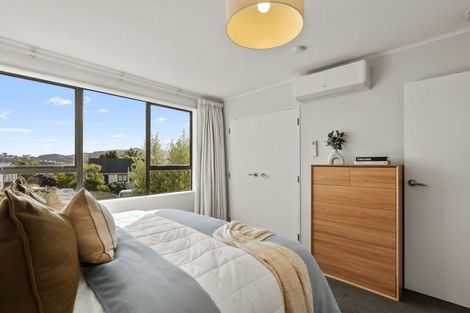 Photo of property in 42 Dominica Crescent, Grenada Village, Wellington, 6037