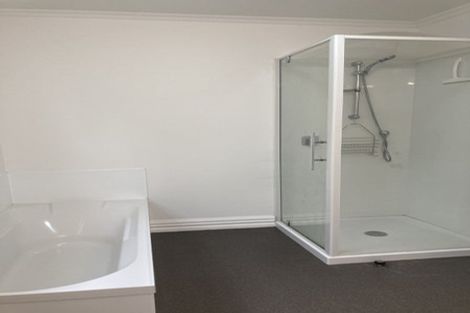 Photo of property in 21 Dorking Road, Brooklyn, Wellington, 6021